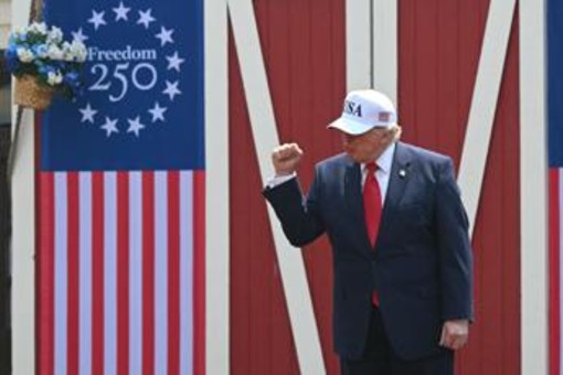 Usa festeggiano il 4 luglio, Independence Day tra caldo estremo e fuochi record di Trump Usa festeggiano il 4 luglio, Independence Day tra caldo estremo e fuochi record di Trump