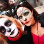 Halloween, trucchi e maschere possono danneggiare la pelle: ecco i rischi