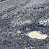 Buche su corsia preferenziale in via Gregorio VII a Roma, Segnalini: "Al via lavori per chiuderle" Buche su corsia preferenziale in via Gregorio VII a Roma, Segnalini: "Al via lavori per chiuderle"