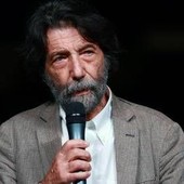 Cacciari e le primarie del centrosinistra: "Non interessano a nessuno" Cacciari e le primarie del centrosinistra: "Non interessano a nessuno"