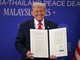 Trump in Asia, missione tra pace e dazi. Messaggio a Xi sull'Ucraina: "Ci aiuti con la Russia" Trump in Asia, missione tra pace e dazi. Messaggio a Xi sull'Ucraina: "Ci aiuti con la Russia"