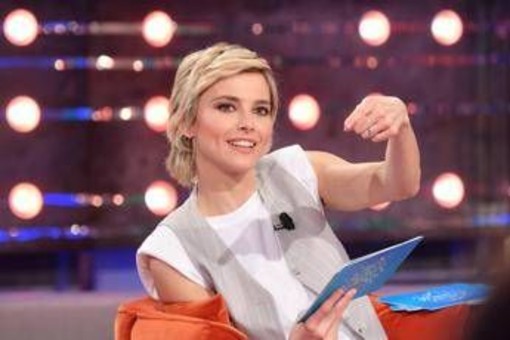 Da noi... a ruota libera, domenica 11 gennaio: gli ospiti e le anticipazioni Da noi... a ruota libera, domenica 11 gennaio: gli ospiti e le anticipazioni