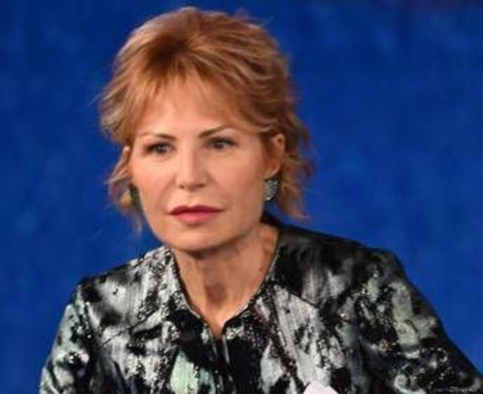 Lilli Gruber, l'incendio a Davos e l'emergenza: "Sono fuggita nella neve" Lilli Gruber, l'incendio a Davos e l'emergenza: "Sono fuggita nella neve"