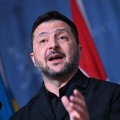 Zelensky avverte gli Usa: "Incontro tra Trump, Putin e Xi? Niente sull'Ucraina senza l'Ucraina" Zelensky avverte gli Usa: "Incontro tra Trump, Putin e Xi? Niente sull'Ucraina senza l'Ucraina"