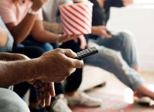 Ascolti tv, Montalbano su Rai1 vince con 20%. L'access prime time resta di Gerry Scotti