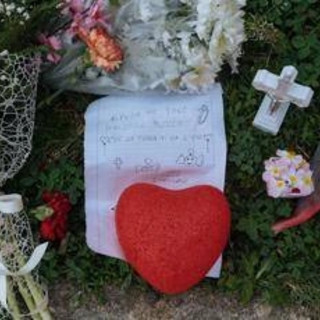 Omicidio Sara Campanella, il dolore della mamma: &quot;Era il nostro sole, ora c'è il buio&quot;