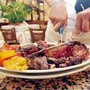 Chi non mangia carne vive meno a lungo? Cosa dice davvero lo studio sui centenari