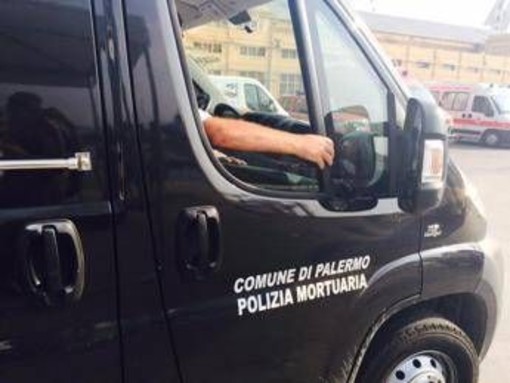 Nascosto nell'auto di una donna per entrare in Italia, 25enne tunisino muore sul traghetto verso Palermo