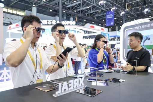 Cina, da servizi e prodotti “smart” nuovo slancio ai consumi Cina, da servizi e prodotti “smart” nuovo slancio ai consumi
