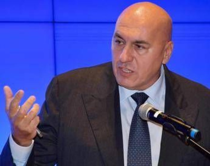 Spazio, Crosetto: &quot;Infrastrutture spaziali spina dorsale dei servizi essenziali&quot;