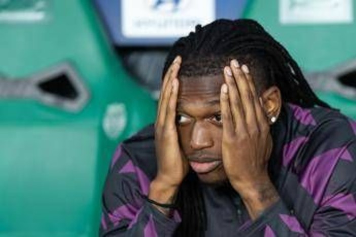 Galatasaray, Leao entra in campo e viene sostituito dopo 16 minuti: cos'è successo
