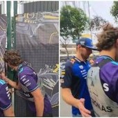 Antonelli bloccato dalla sicurezza a Singapore: "Sono un pilota". Lo salva... Verstappen Antonelli bloccato dalla sicurezza a Singapore: "Sono un pilota". Lo salva... Verstappen