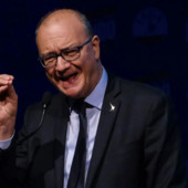 Valditara “Possibile uso metal detector nelle scuole a maggior rischio”