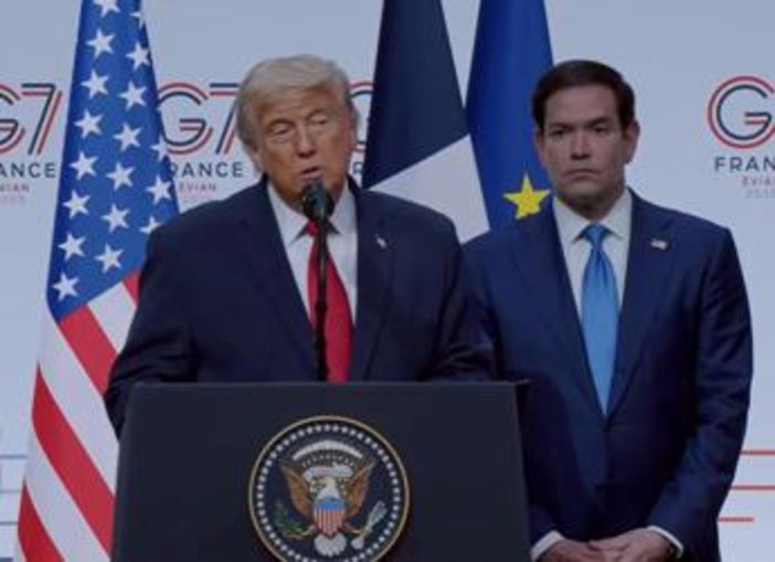 Iran, Trump: "Non volevo assistere a un disastro economico, ecco perché ho fatto l'accordo"