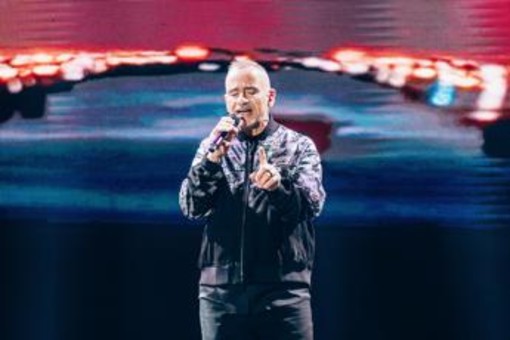 Ramazzotti operato alle corde vocali, l'esperto: "Rischi del mestiere"