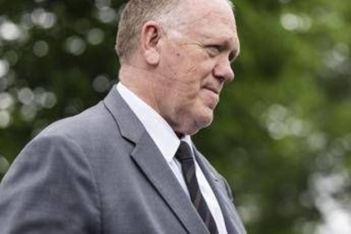 Minneapolis, lo 'zar dei confini' Homan: "Tolleranza zero per chi minaccia agenti, Ice deve essere migliorata" Minneapolis, lo 'zar dei confini' Homan: "Tolleranza zero per chi minaccia agenti, Ice deve essere migliorata"