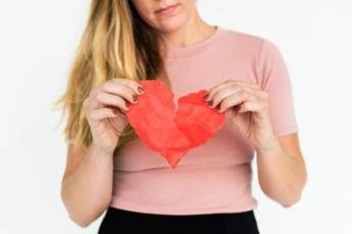 Dal poco sonno alla luce artificiale, ecco come si ammala il cuore: l'appello dei cardiologi Usa Dal poco sonno alla luce artificiale, ecco come si ammala il cuore: l'appello dei cardiologi Usa