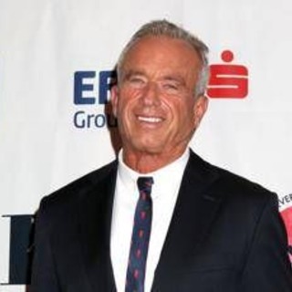 Robert F. Kennedy Jr: "Non ho paura dei germi, sniffavo cocaina dai bordi del water" Robert F. Kennedy Jr: "Non ho paura dei germi, sniffavo cocaina dai bordi del water"
