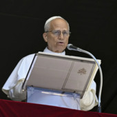 Papa “Chi crede a pace viene spesso ridicolizzato”