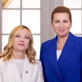 Meloni-Frederiksen “No a immigrazione illegale, hub rimpatrio in Paesi terzi” Meloni-Frederiksen “No a immigrazione illegale, hub rimpatrio in Paesi terzi”