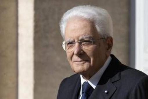 Niscemi, Mattarella sorvola area frana: la visita a sorpresa del capo dello Stato Niscemi, Mattarella sorvola area frana: la visita a sorpresa del capo dello Stato