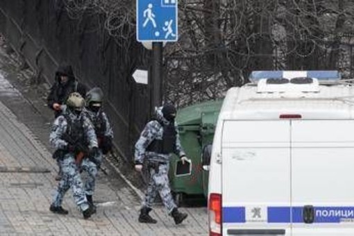 Russia, esplode auto a Mosca: ucciso ufficiale Stato Maggiore. Accuse a Kiev