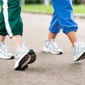 Camminare di pomeriggio è meglio per la glicemia, lo studio e l'orario ideale Camminare di pomeriggio è meglio per la glicemia, lo studio e l'orario ideale