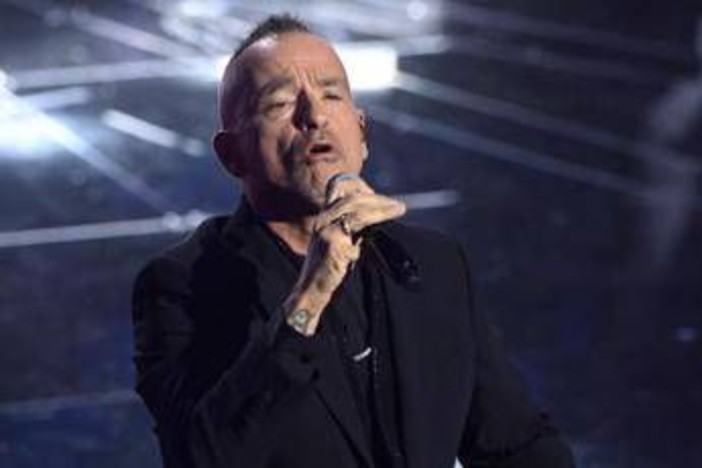 Eros Ramazzotti, da Bocelli a Ultimo: ecco i duetti di 'Una storia importante'