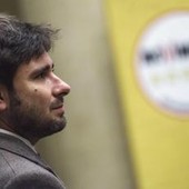 Alessandro Di Battista ricoverato a Cuba, l'ex deputato M5S "è in gravi condizioni" Alessandro Di Battista ricoverato a Cuba, l'ex deputato M5S "è in gravi condizioni"