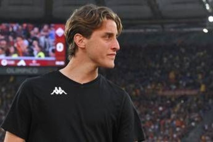 Bove torna al gol con il Watford, il messaggio da brividi dei tifosi: "Non sarai mai solo" Bove torna al gol con il Watford, il messaggio da brividi dei tifosi: "Non sarai mai solo"