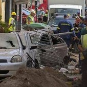 Grecia, crolla palazzina ad Atene: 6 dispersi tra cui 4 turisti Grecia, crolla palazzina ad Atene: 6 dispersi tra cui 4 turisti