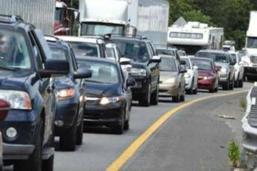 Codice della strada, stretta contro minicar truccate e ok a targhe personalizzate