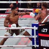 Joshua, incidente in Nigeria: il Suv si schianta, 2 morti