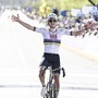 Pogacar vince il Giro delle Fiandre, Van der Poel ed Evenepoel sul podio Pogacar vince il Giro delle Fiandre, Van der Poel ed Evenepoel sul podio