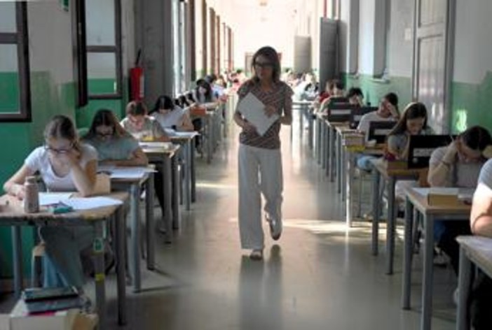Il regista di 'Notte prima degli esami 3.0' agli studenti: ''Passate la serata con gli amici, ricorderete per sempre questo momento''