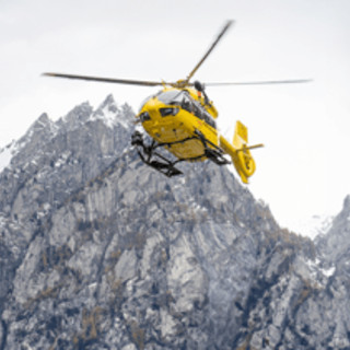 Valanga in Trentino, travolti quattro scialpinisti sopra il lago di Paneveggio