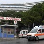 Genova, diciassettenne accoltellato alla schiena in centro storico