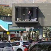 Iran, Teheran pronta a colpire personale Usa: lo considera "legittimo" Iran, Teheran pronta a colpire personale Usa: lo considera "legittimo"