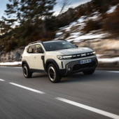 Dacia rinnova Duster, nuovi motori più potenti ed efficienti