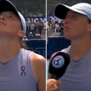 &quot;Piove?&quot;. &quot;No, ti ho sputato...&quot;: Swiatek e l'intervista surreale