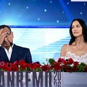 Sanremo, Irina Shayk fa melina su Russia e Putin: "Nessun commento politico"