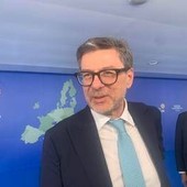 Bollo auto, Giorgetti: "Taglio coperto da soldi nazionali. Non sono fondi Ue, Italia li usa come crede"