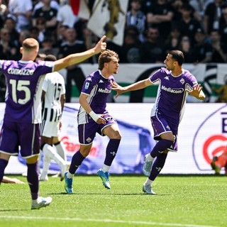 La Fiorentina vince 2-0 a Torino e la Juve precipita al 6° posto
