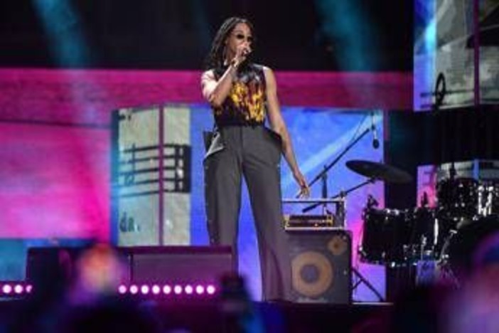 Ghali, la dedica per la mamma Amel per il compleanno: "Sta guarendo" Ghali, la dedica per la mamma Amel per il compleanno: "Sta guarendo"