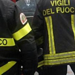 Auto incendiata nel box, morto un 60enne a Ronco Scrivia. Tre i feriti