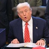 Usa, Trump contro la Nike: "Discrimina lavoratori bianchi"