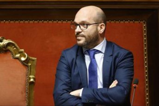 Pro vita, Fontana: "Rimuovere ostacoli economici e sociali e rafforzare sostegni a maternità"