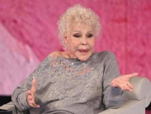 Vanoni, camera ardente domani e lunedì al Piccolo Teatro Grassi di Milano