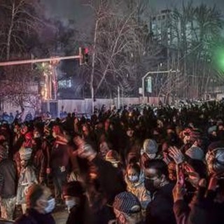 Iran, funzionario del regime in video: "Uccidere manifestanti per purificare il Paese" Iran, funzionario del regime in video: "Uccidere manifestanti per purificare il Paese"