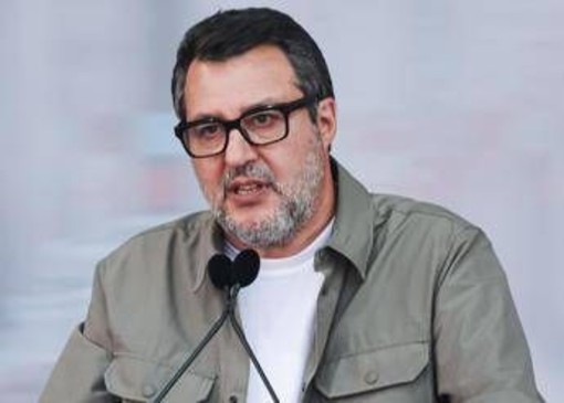 Lega, Salvini frena ala nordista: "Basta beghe, al lavoro per rafforzare squadra" Lega, Salvini frena ala nordista: "Basta beghe, al lavoro per rafforzare squadra"